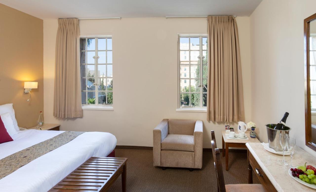 Hotel Ymca Three Arches 3*
